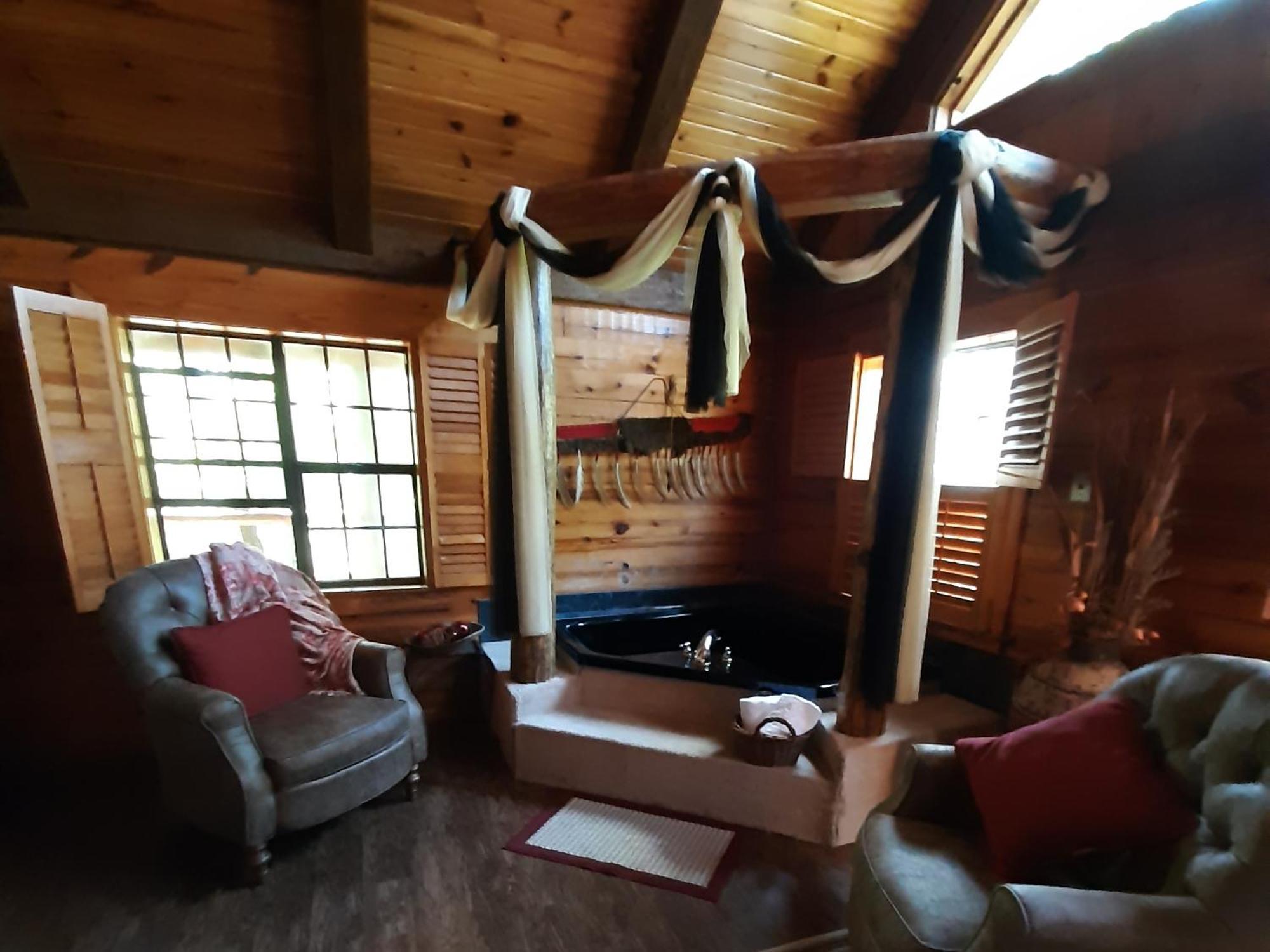 Cherokee Mountain Log Cabins Eureka Springs Room photo